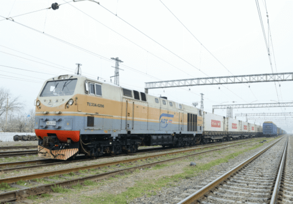 A cargo train from the Russian Emergency Situations Ministry arriving in Azerbaijan on 26 March 2026. Official photo.